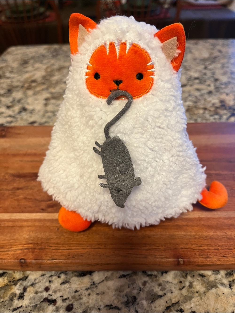 Small Ghost costume cat catching mouse plush decor